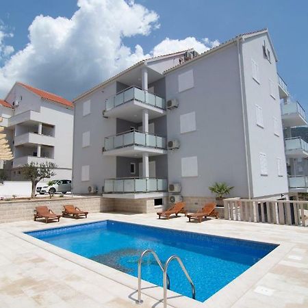 Apartments Sara 2 Bol Dış mekan fotoğraf