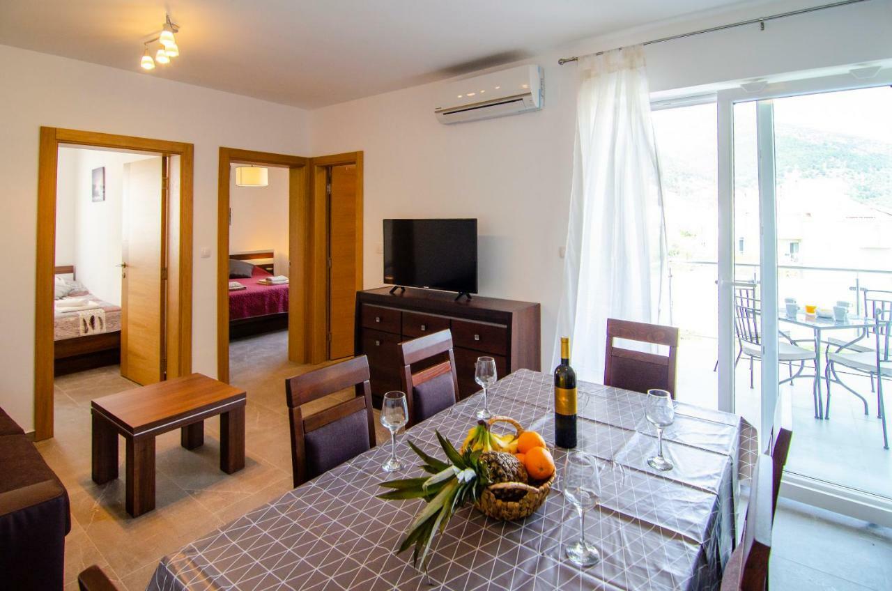 Apartments Sara 2 Bol Dış mekan fotoğraf