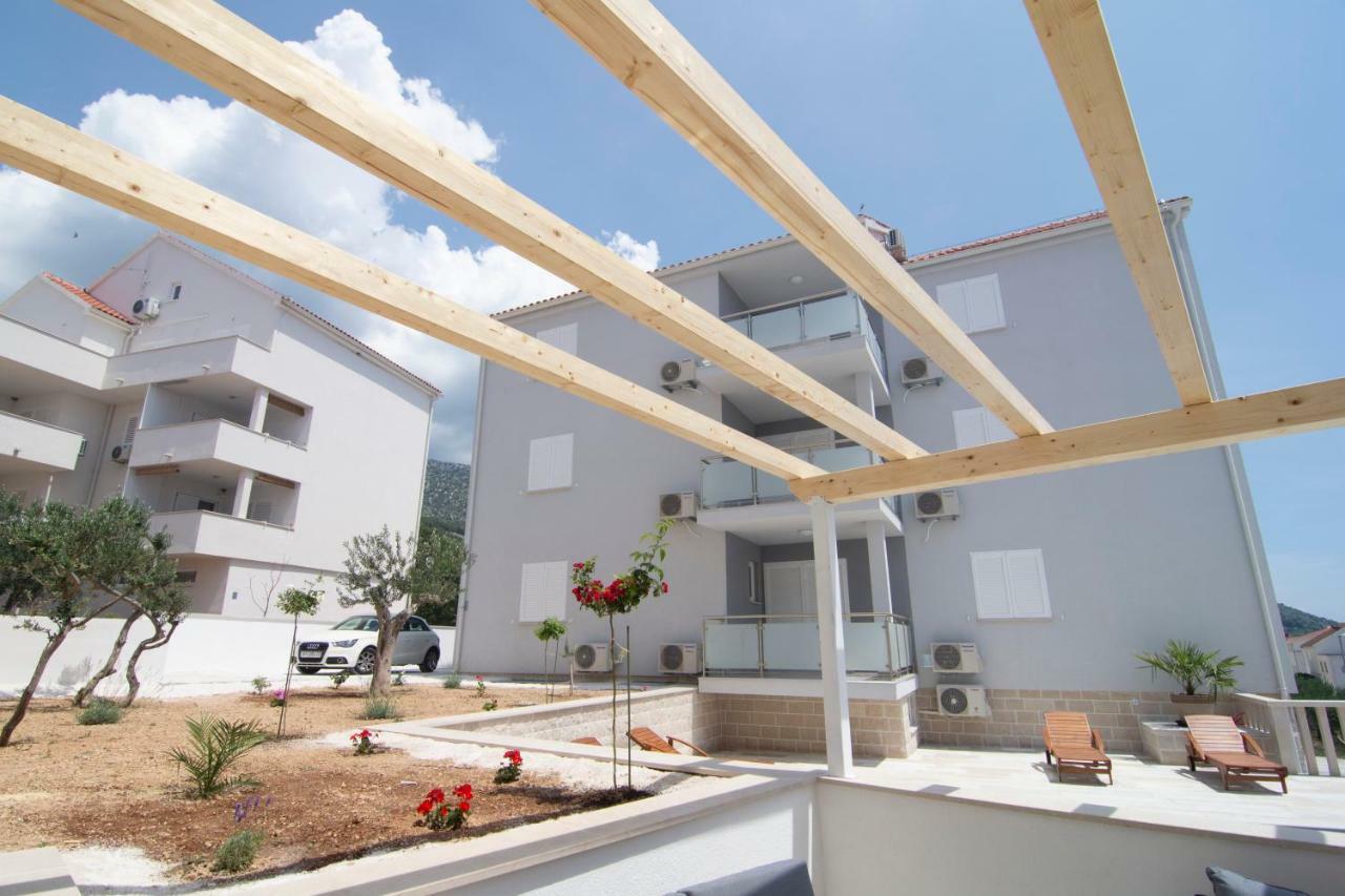 Apartments Sara 2 Bol Dış mekan fotoğraf