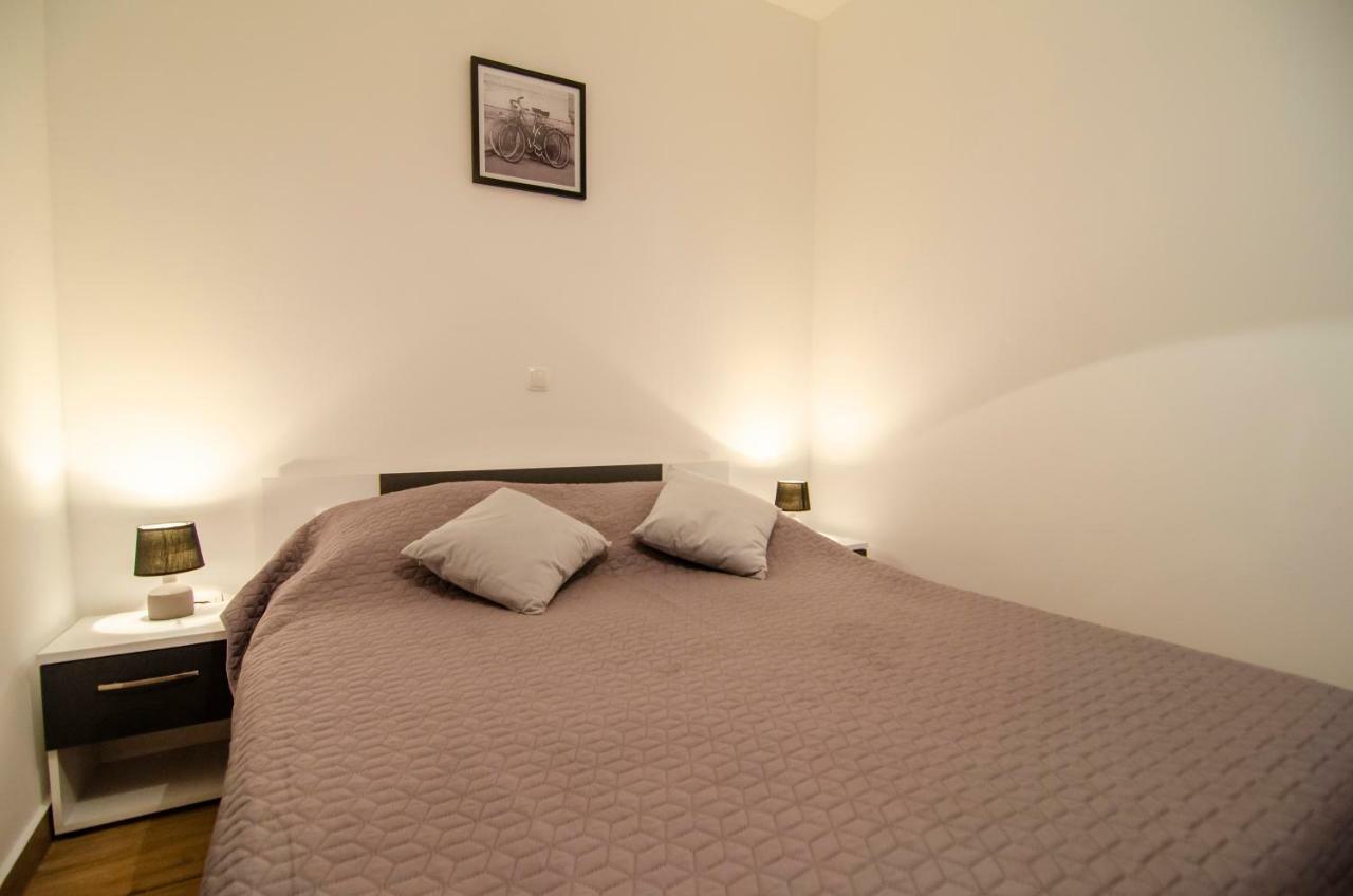 Apartments Sara 2 Bol Dış mekan fotoğraf