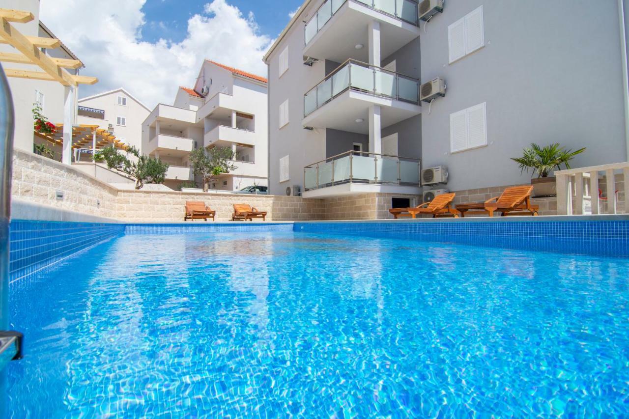 Apartments Sara 2 Bol Dış mekan fotoğraf